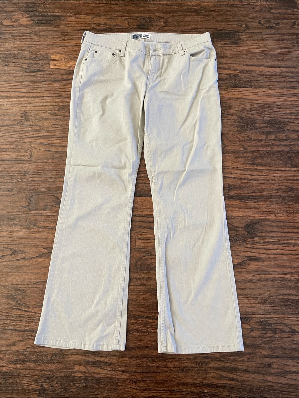 Signature by Levi Strauss Women's Light Beige Boot-Cut Jeans